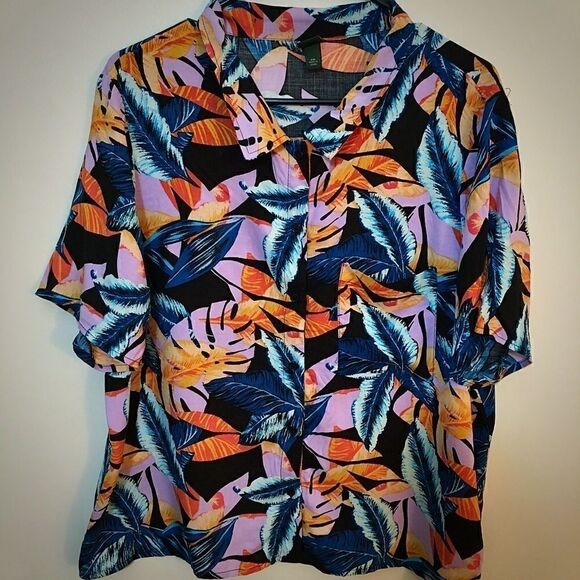 Wild Fable Button down pocket top! Rayon - Picture 1 of 5